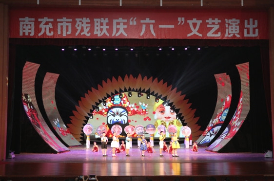 �К�(li��n)�_չ������ͯ�c����һ����ˇ�ݳ����