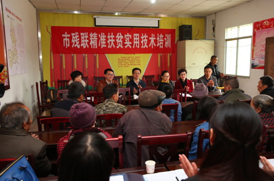 �К�(li��n)����ͷ����_չ��ؚ�ͷ�����