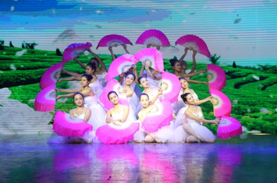 �Ĵ�ʡ������ˇ�g(sh��)�F(tu��n)���ϳ����_չ���}Ѳ�ݻ��