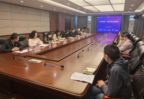 ����ꖹ⡱��ů���W(xu��)  ���cϣ��������ǰ��·